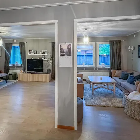 Cozy In With House Sea View